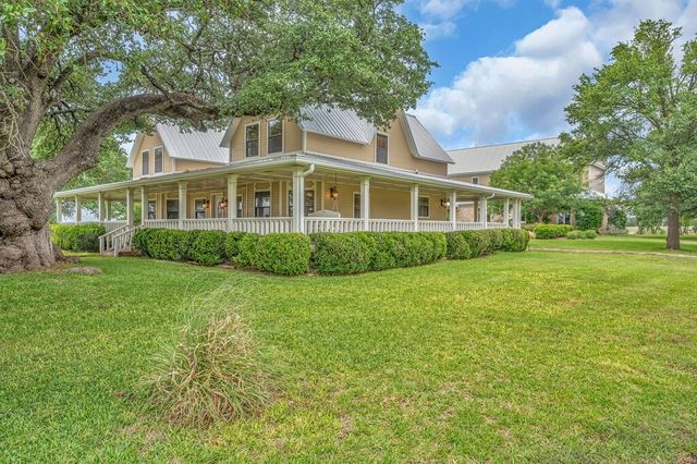 8356 FM 219, Clifton, TX 76634