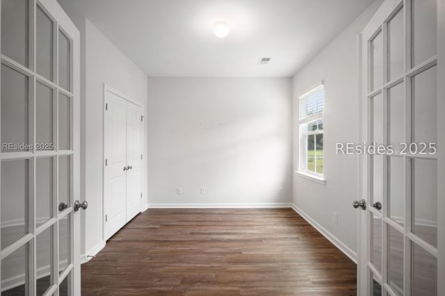 5 Woodland Ct, Bluffton, SC 29910