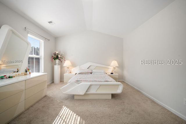 5 Woodland Ct, Bluffton, SC 29910