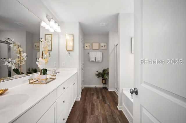 5 Woodland Ct, Bluffton, SC 29910