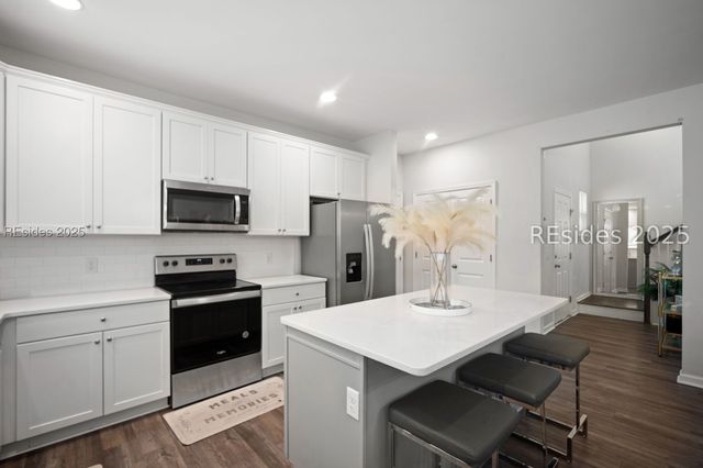 5 Woodland Ct, Bluffton, SC 29910