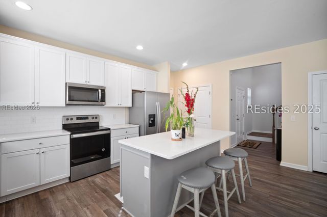 5 Woodland Ct, Bluffton, SC 29910