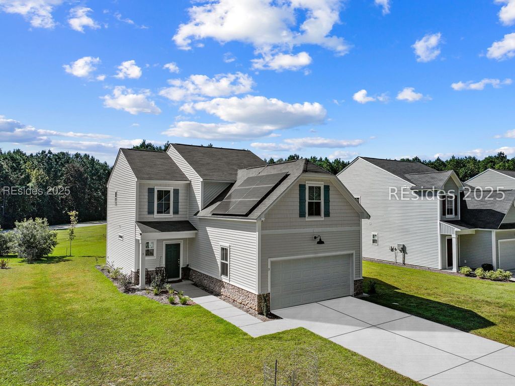 5 Woodland Ct, Bluffton, SC 29910
