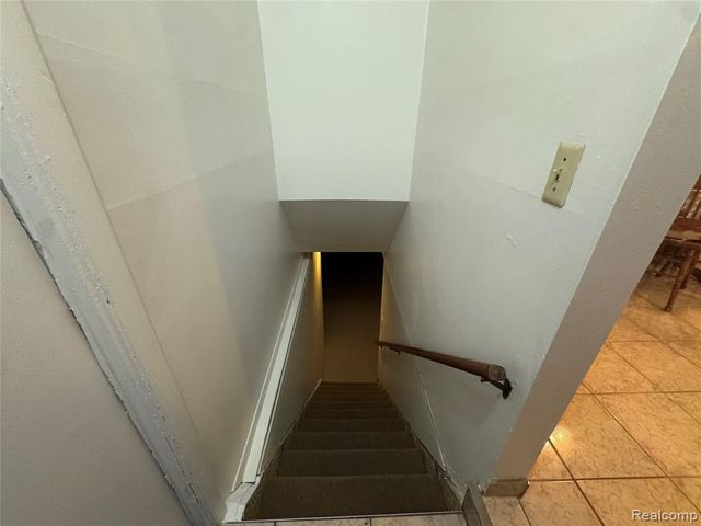 35055 Eden Park Drive, Sterling Heights, MI 48312