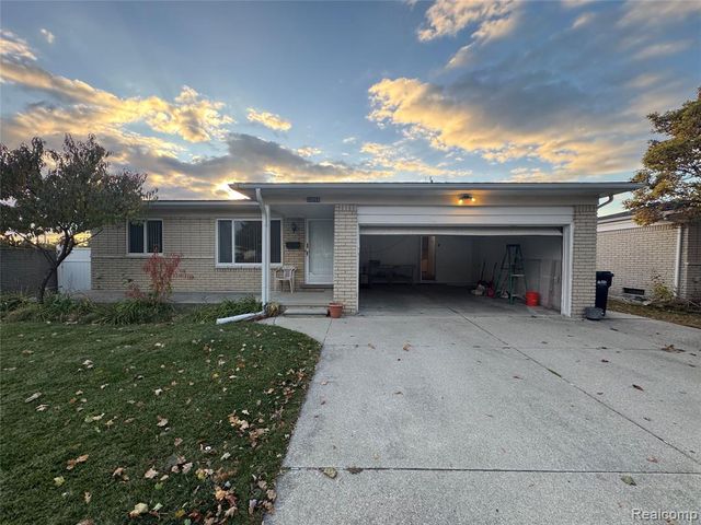 35055 Eden Park Drive, Sterling Heights, MI 48312