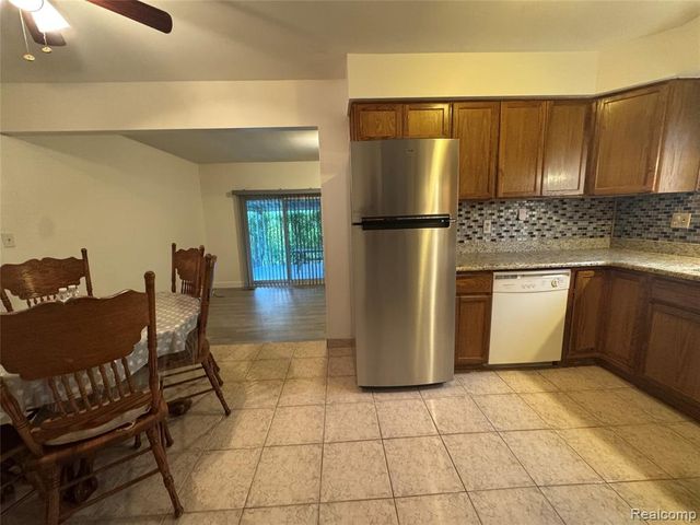 35055 Eden Park Drive, Sterling Heights, MI 48312