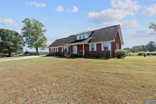 7048 County Road 1763, Arab, AL 35016