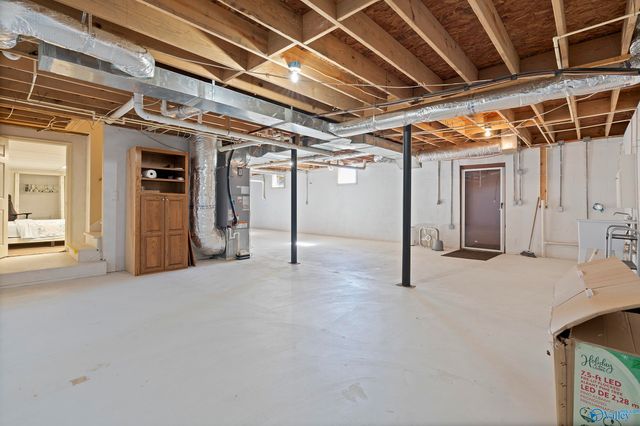 7048 County Road 1763, Arab, AL 35016