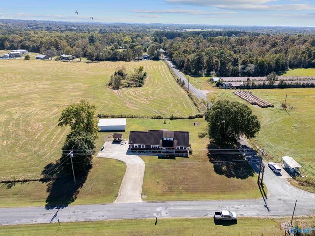 7048 County Road 1763, Arab, AL 35016