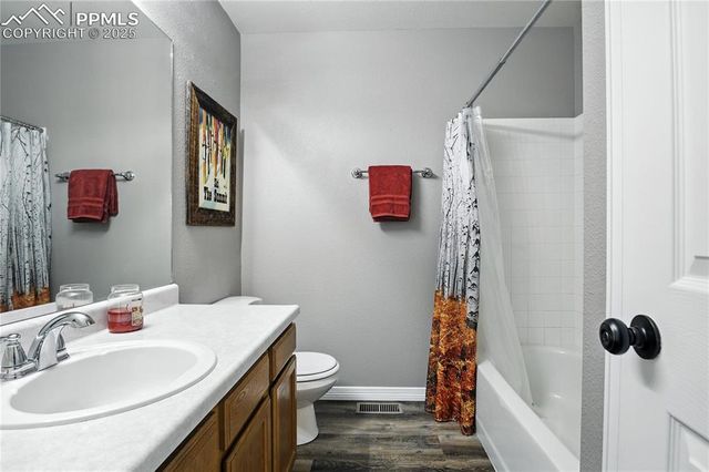 164 Creekside Lane, Colorado Springs, CO 80906