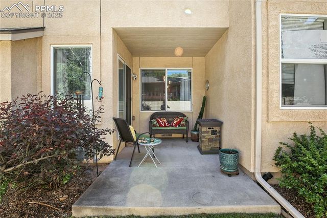 164 Creekside Lane, Colorado Springs, CO 80906