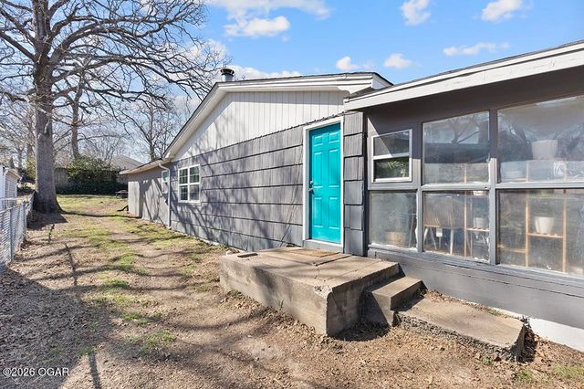 2620 N Miller Avenue, Joplin, MO 64801