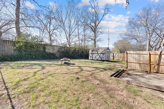 2620 N Miller Avenue, Joplin, MO 64801