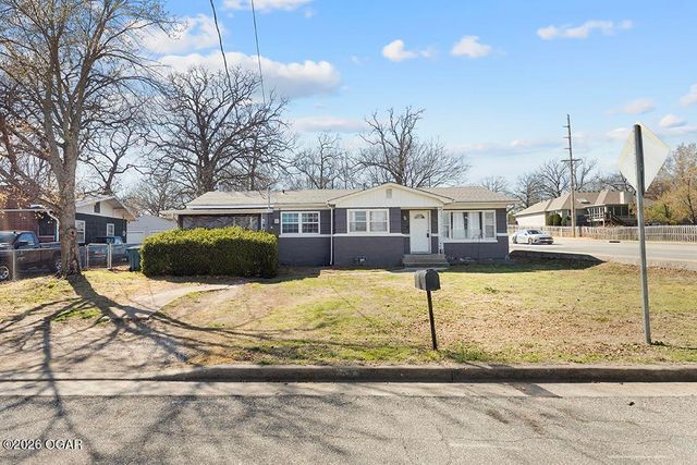 2620 N Miller Avenue, Joplin, MO 64801