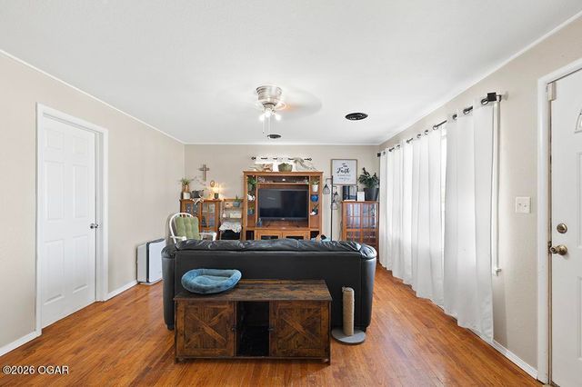 2620 N Miller Avenue, Joplin, MO 64801