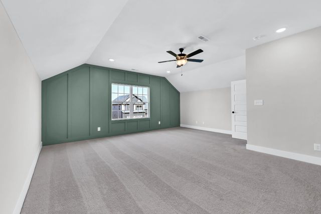 264 Switchgrass Dr, Clarksville, TN 37042