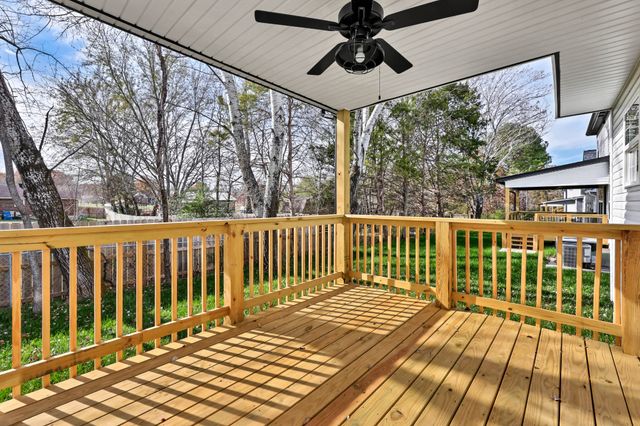 264 Switchgrass Dr, Clarksville, TN 37042