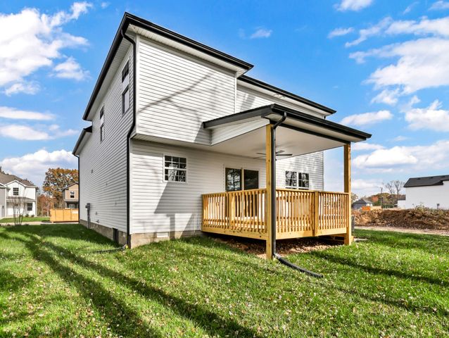 264 Switchgrass Dr, Clarksville, TN 37042