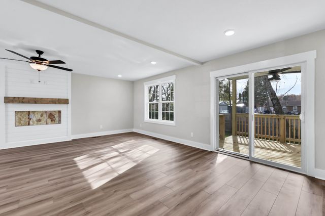 264 Switchgrass Dr, Clarksville, TN 37042