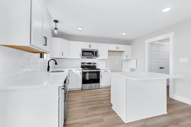 264 Switchgrass Dr, Clarksville, TN 37042