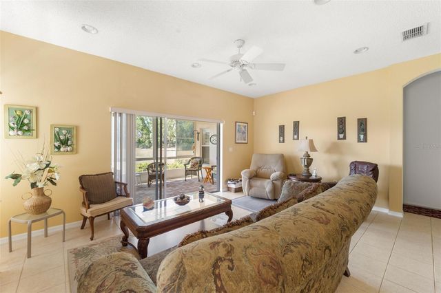 2815 WOOD POINTE DRIVE, Holiday, FL 34691
