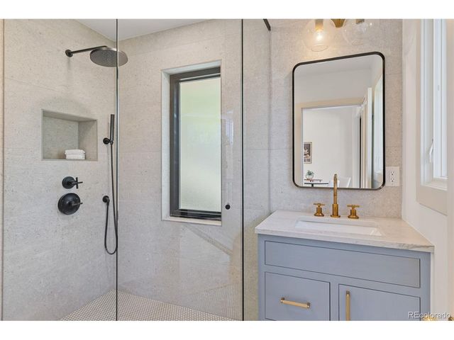 641 S Pearl St, Denver, CO 80209