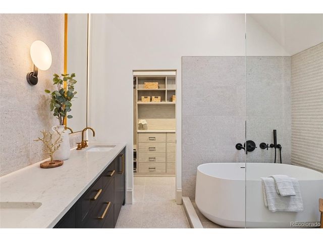 641 S Pearl St, Denver, CO 80209