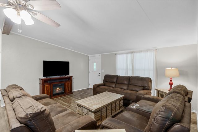 9556 County Road 2400, Quinlan, TX 75474