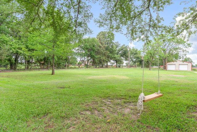 9556 County Road 2400, Quinlan, TX 75474