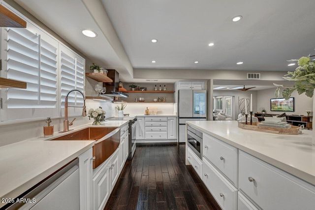 3307 S TERRACE Road, Tempe, AZ 85282