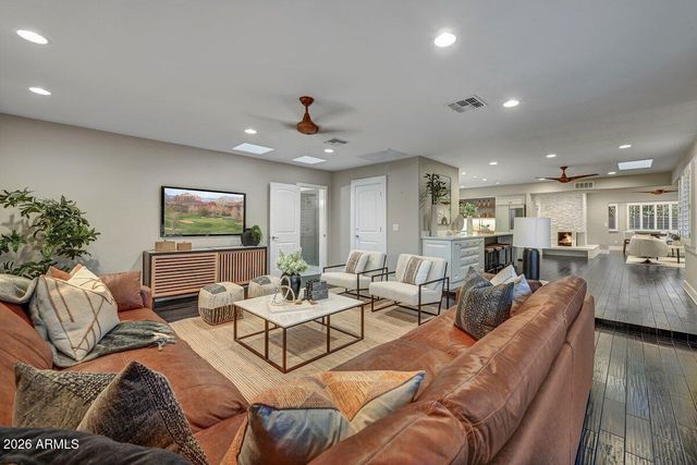 3307 S TERRACE Road, Tempe, AZ 85282