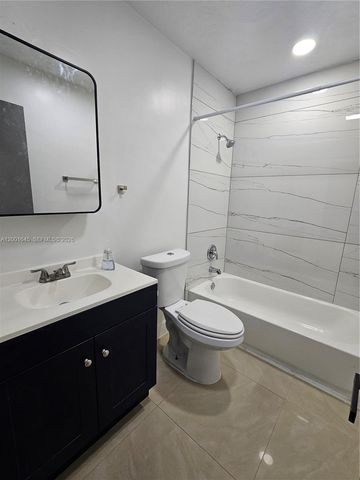 700 NE 46th Ct 2, Oakland Park, FL 33334