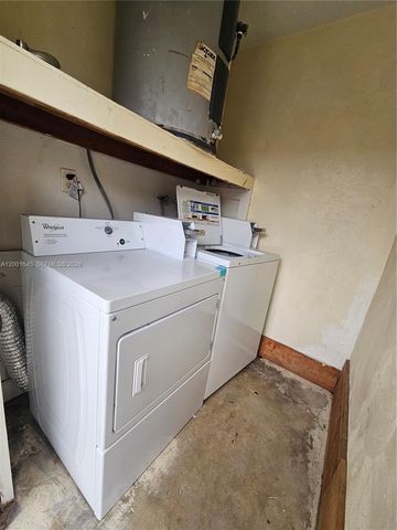 700 NE 46th Ct 2, Oakland Park, FL 33334