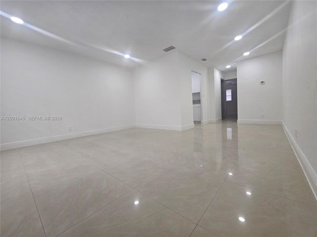 700 NE 46th Ct 2, Oakland Park, FL 33334