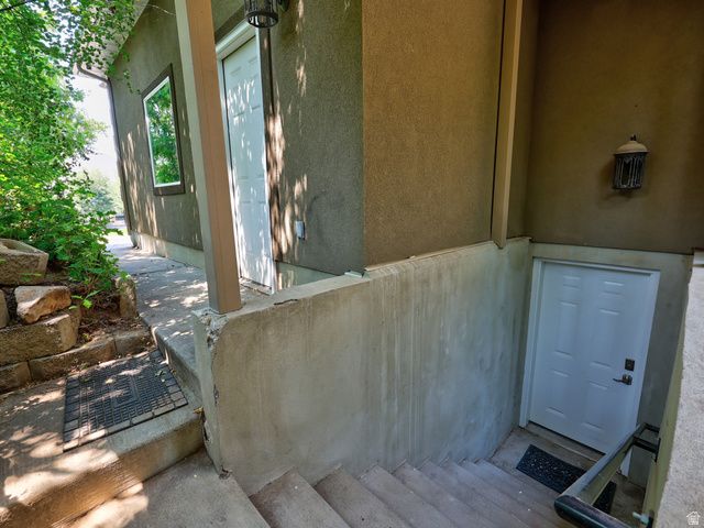 3860 S VIEWCREST DR, Salt Lake City, UT 84124