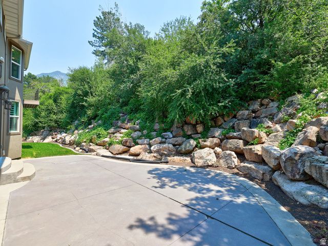 3860 S VIEWCREST DR, Salt Lake City, UT 84124
