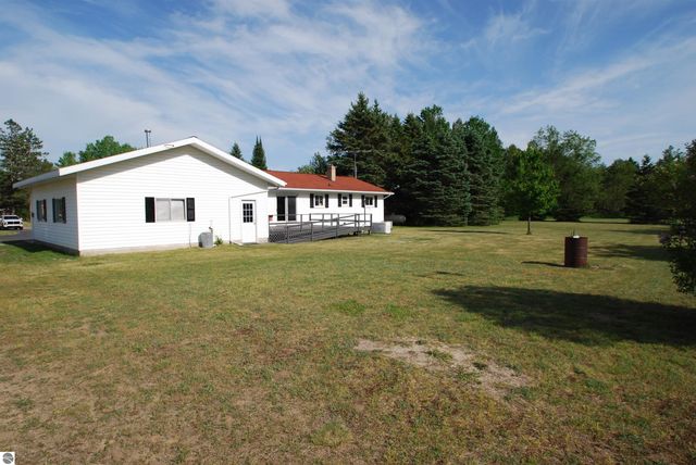 3109 Lupton Road, Lupton, MI 48635