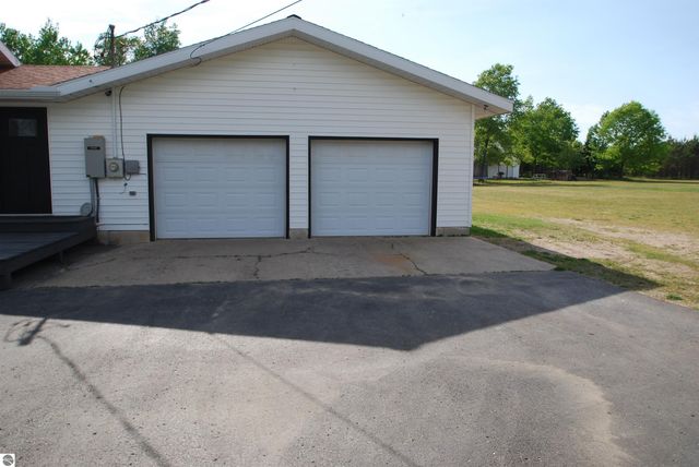3109 Lupton Road, Lupton, MI 48635