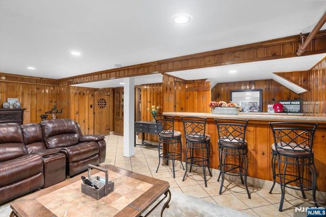 84 Raymond Avenue, Rutherford, NJ 07070