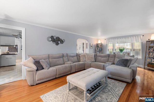 84 Raymond Avenue, Rutherford, NJ 07070