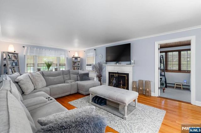84 Raymond Avenue, Rutherford, NJ 07070