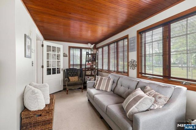 84 Raymond Avenue, Rutherford, NJ 07070