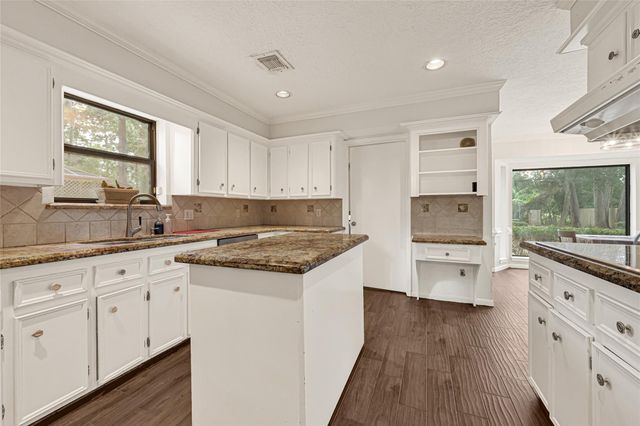 17612 Fairway Oaks Drive, Spring, TX 77379