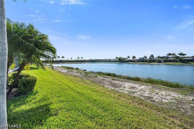 14815 Edgewater CIR, Naples, FL 34114