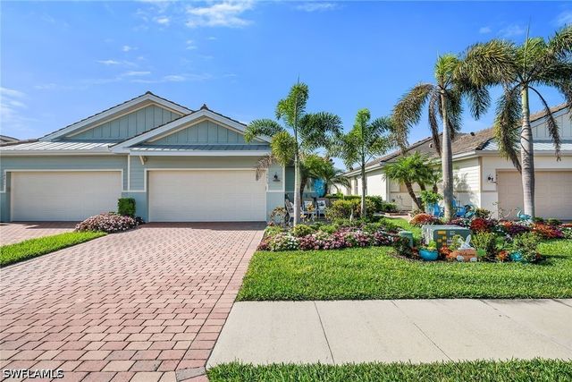 14815 Edgewater CIR, Naples, FL 34114