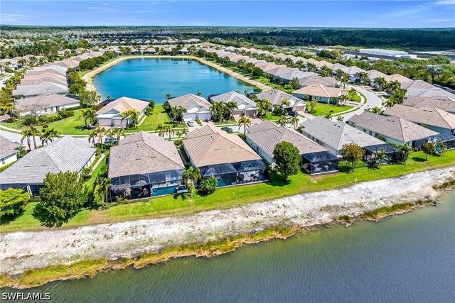 14815 Edgewater CIR, Naples, FL 34114