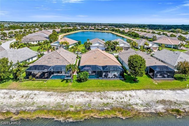 14815 Edgewater CIR, Naples, FL 34114