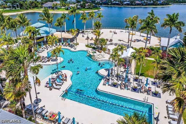 14815 Edgewater CIR, Naples, FL 34114
