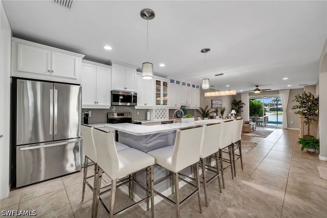 14815 Edgewater CIR, Naples, FL 34114