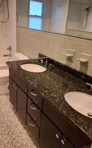 5 Suzie Drive, Spring Valley, NY 10977